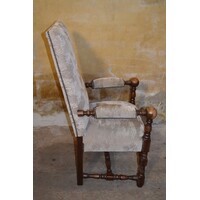 thumb-Antieke eiken kasteelstoel met hoge rug en velours bekleding-5