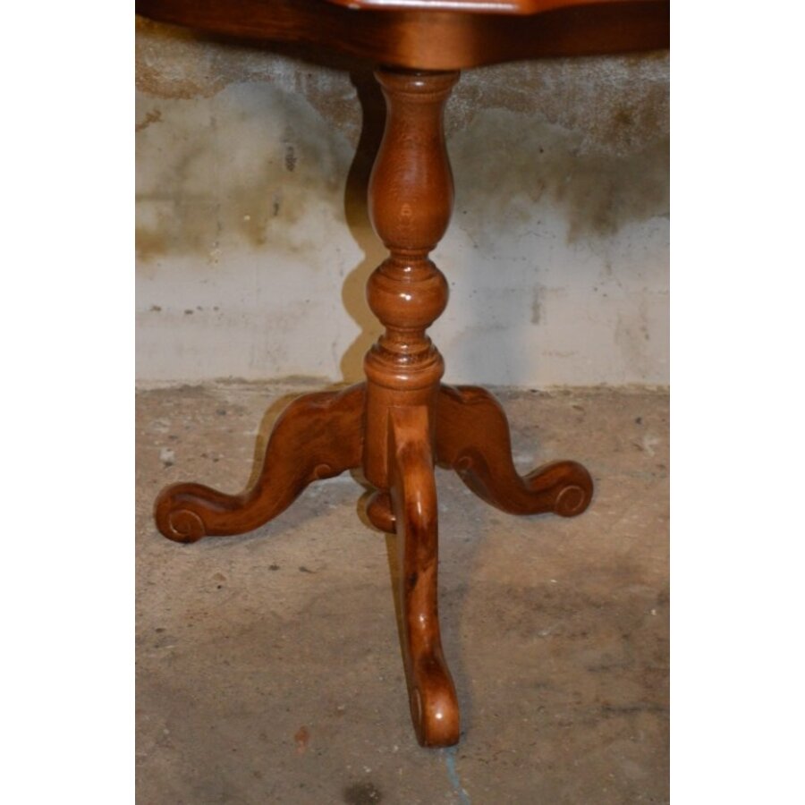 Mahoniehouten bijzettafeltje met inleg en driesprantpoot-3