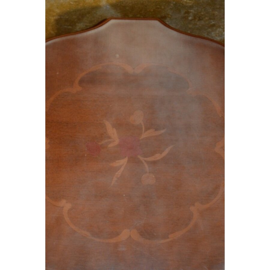 Mahoniehouten bijzettafeltje met inleg en driesprantpoot-5