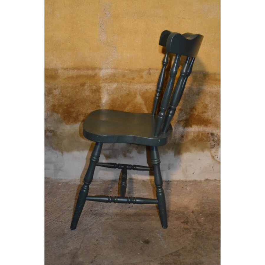 Ouderwetse houten keukenstoel in donkergrijze kleur-6