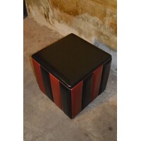 thumb-Vintage leren hocker / poef van rood en zwart leer met opbergruimte ca. 1960-4