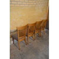 thumb-Set van 4 eiken keukenstoelen met spijlenrug en stoffen zitting jaren 60-4