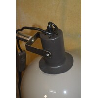 thumb-Retro vloerlamp met bruine mushroom acryl kap en verchroomde stang-5