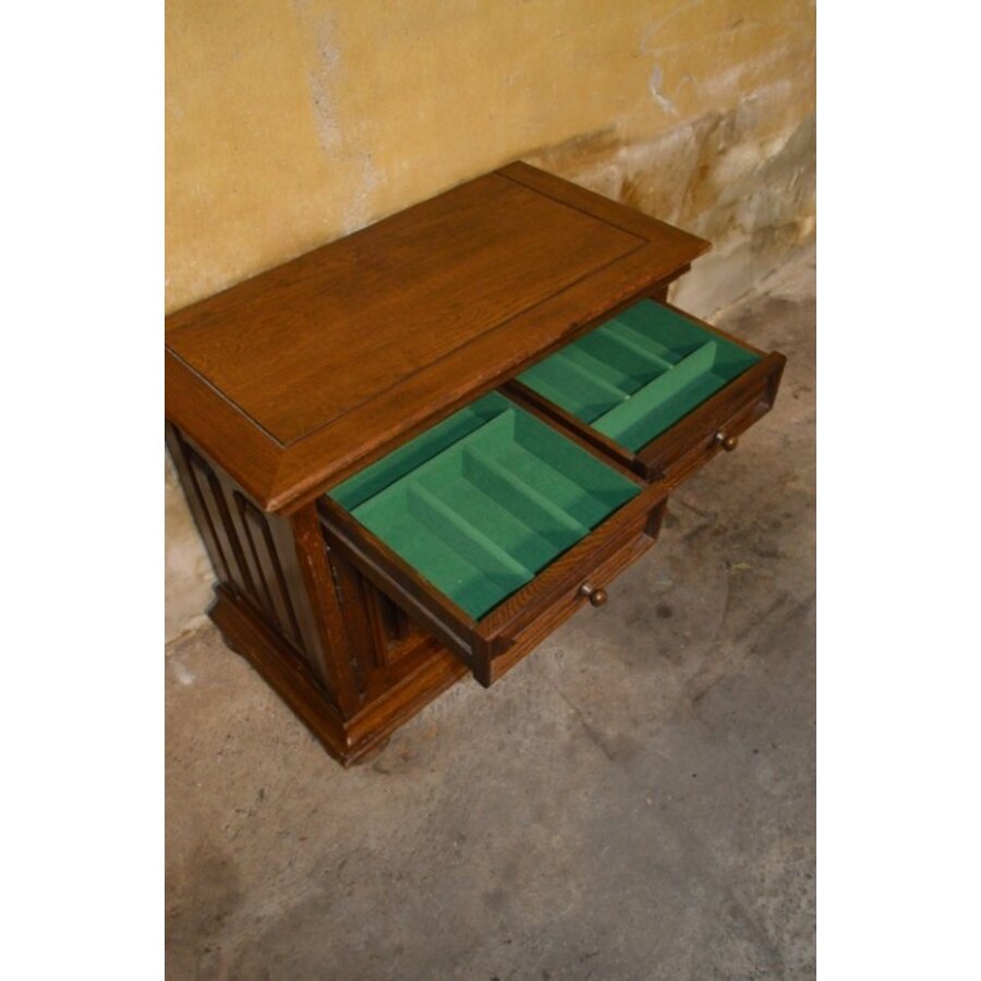 Klein donker eiken tv-kastje in mid-century stijl met lades-5