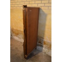 thumb-Donker eiken hoekkast met glas en deurtjes-4