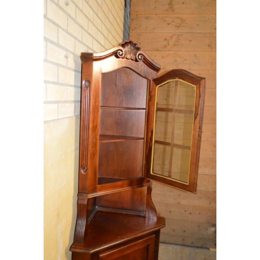 Klassieke houten vitrine hoekkast in Engelse stijl-6