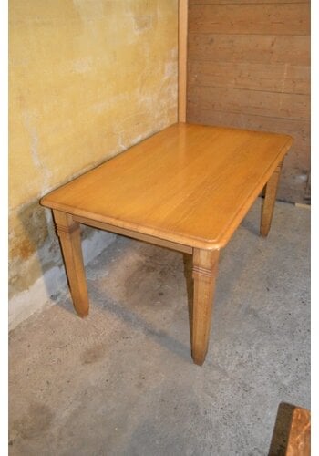 Blank eiken eettafel massief 