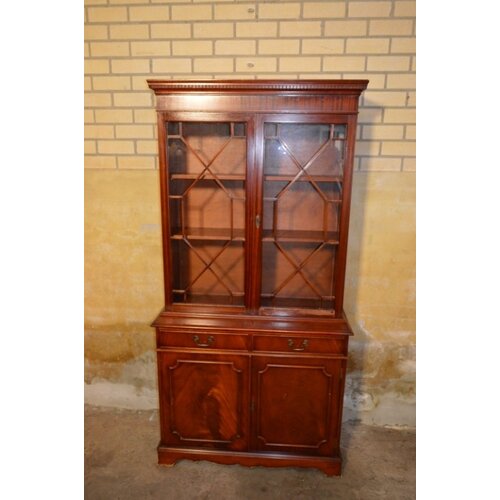 Mahonie vitrine kast Lord Sheraton 