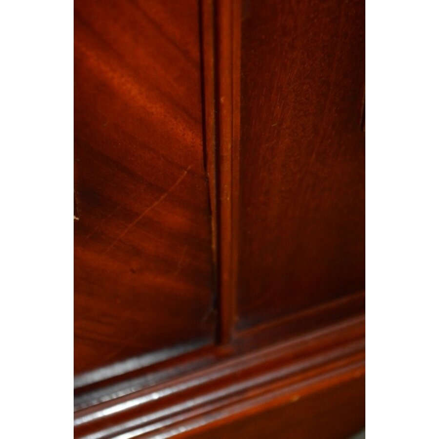 Mahonie Lord Sheraton servies- of boekenkast met verlichting-4