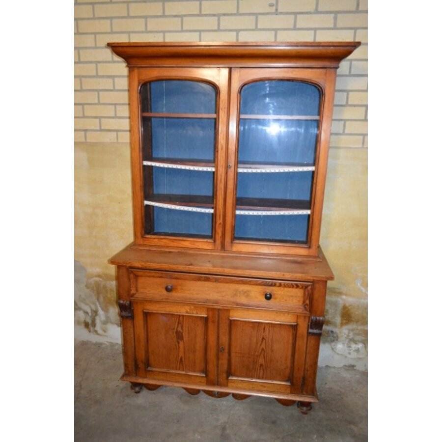 Massief grenen buffetkast rond 1920 – Tweedelig met glas-2