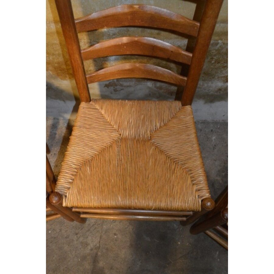 Set van 3 Oud Hollandse eiken knopstoelen met biezen zitting-5