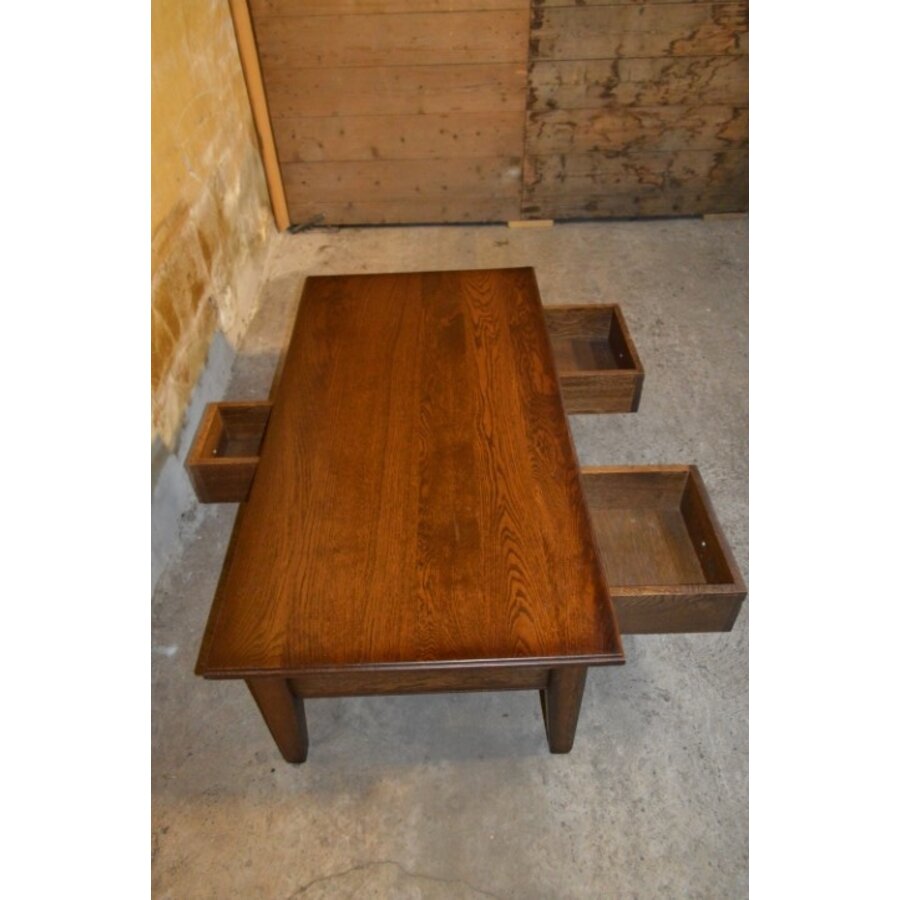Grote massief eiken salontafel met drie lades-3