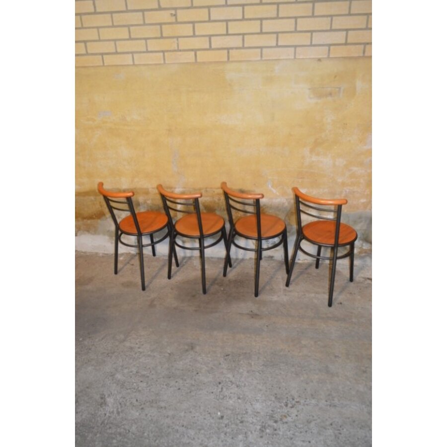 Set van 4 vintage keukenstoelen metaal en hout stapelbaar-6