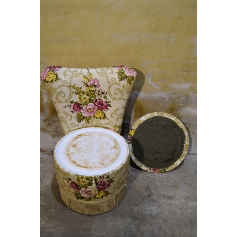 Vintage cocktail en naaikist stoeltje met satijnen bekleding, jaren 50-8