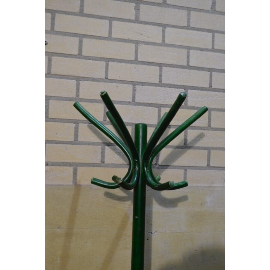 Staande houten kapstok in retro stijl met 12 haken groen-2