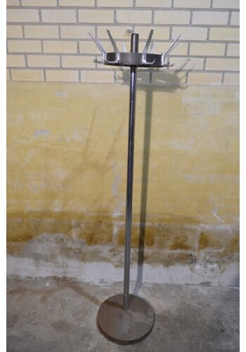Aan Gispen toegeschreven kapstok chroom 