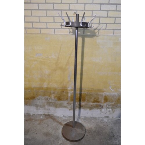 Aan Gispen toegeschreven kapstok chroom 