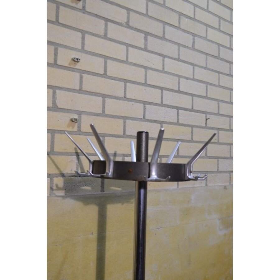 Aan Gispen toegeschreven kapstok met chromen stang en draaibare kroon-2