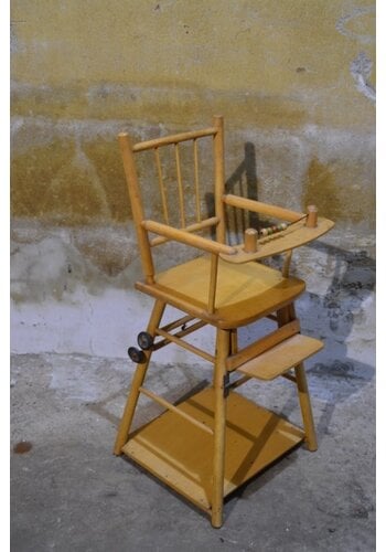 Poppenstoel / kinderstoel jaren 50 