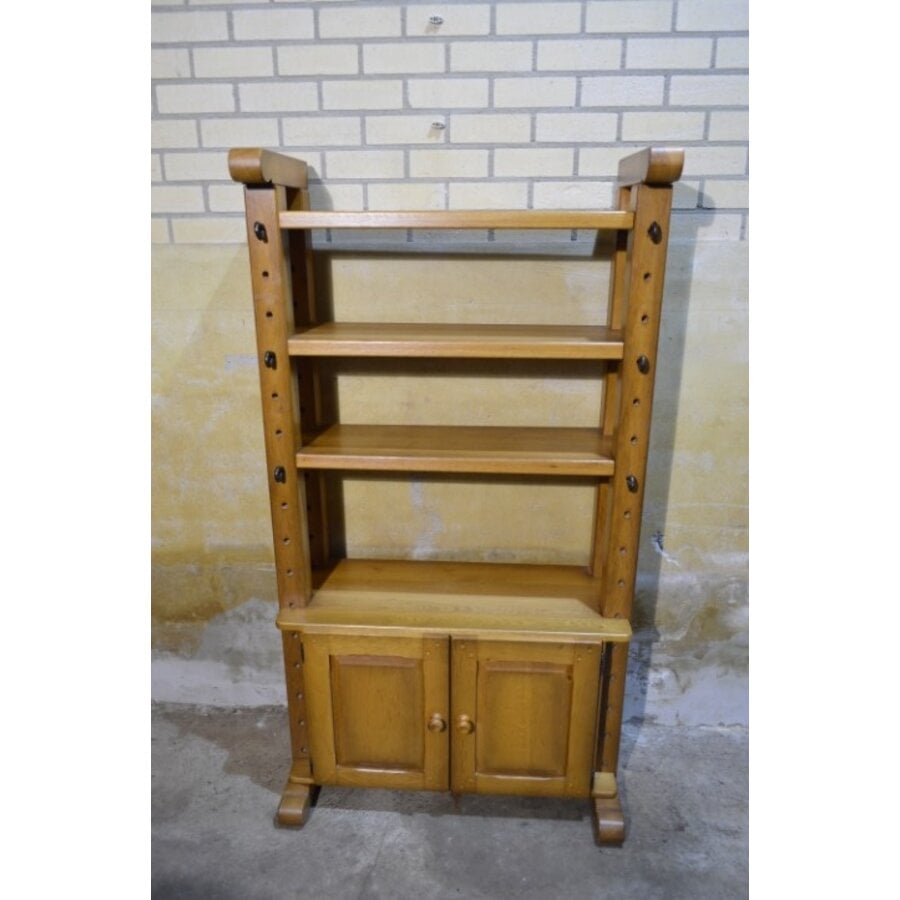 Vintage eiken kaaskast van zwaar eikenhout met open vakken-4