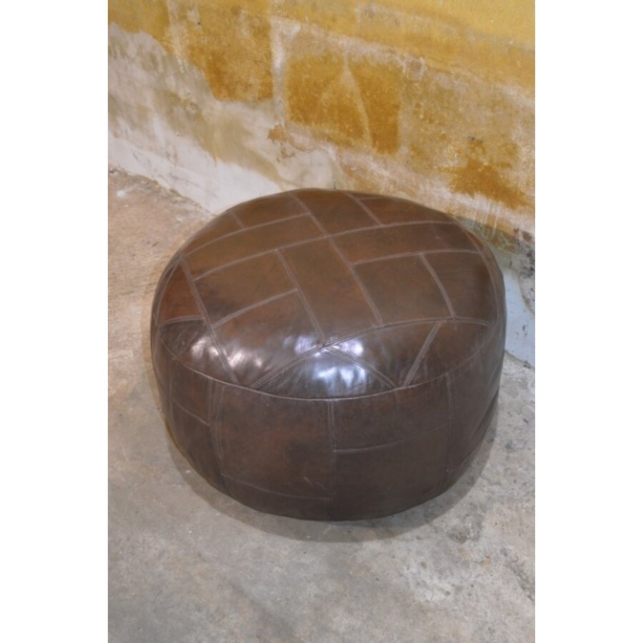 Grote zware leren poef uit de jaren 70-4