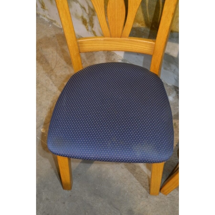 Set van 4 vintage jaren 70 eiken keukenstoelen met donkerblauwe zitting-2