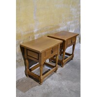 thumb-Vintage eiken nachtkastjes – set van 2-1