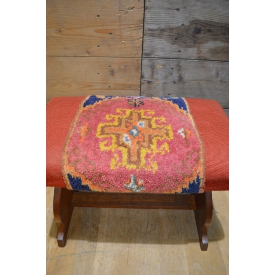 Vintage eiken krukje met Kelim zitting – jaren 50-2