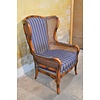 LoodsVol, Tweedehands Vintage Giorgetti Wingback fauteuil met blauwe kussens, jaren 70
