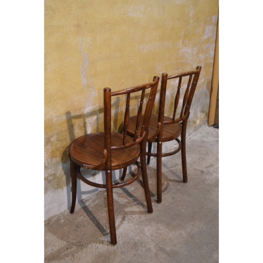 Vintage stoelen van gebogen hout in Thonet stijl-8