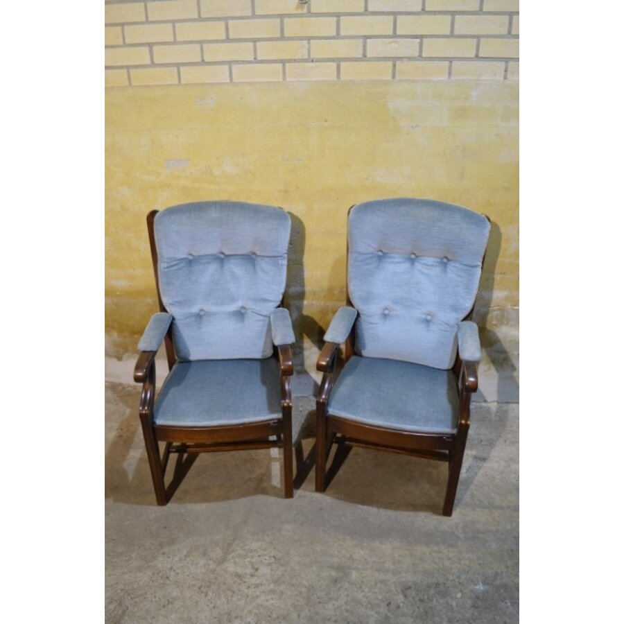 Eiken armstoelen met blauwe stofVintage eiken armstoelen – Blauwe kussens-2