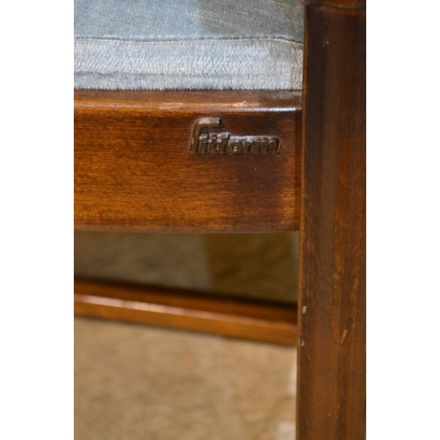 Eiken armstoelen met blauwe stofVintage eiken armstoelen – Blauwe kussens-3