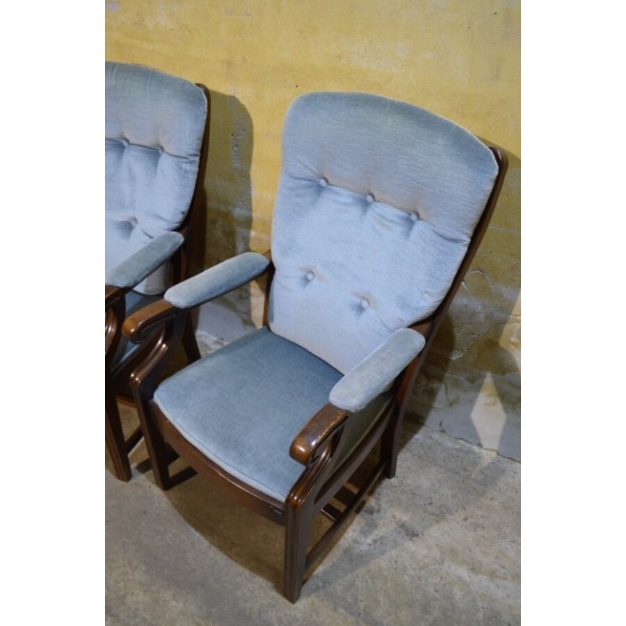 Eiken armstoelen met blauwe stofVintage eiken armstoelen – Blauwe kussens-5