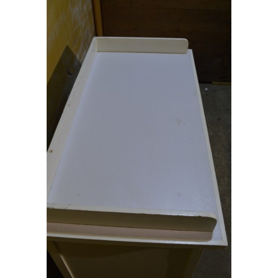 Vintage commode voor kinderkamer met lades en kastje-2