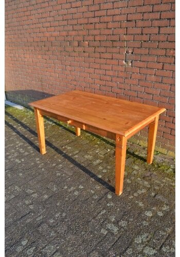 Grenen eettafel met lade 