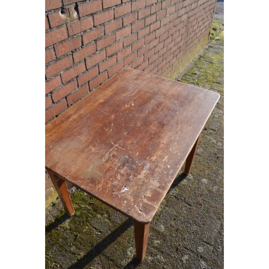 Antiek grenen bijzettafeltje met geleefde uitstraling-3