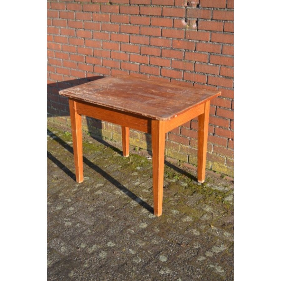 Antiek grenen bijzettafeltje met geleefde uitstraling-5