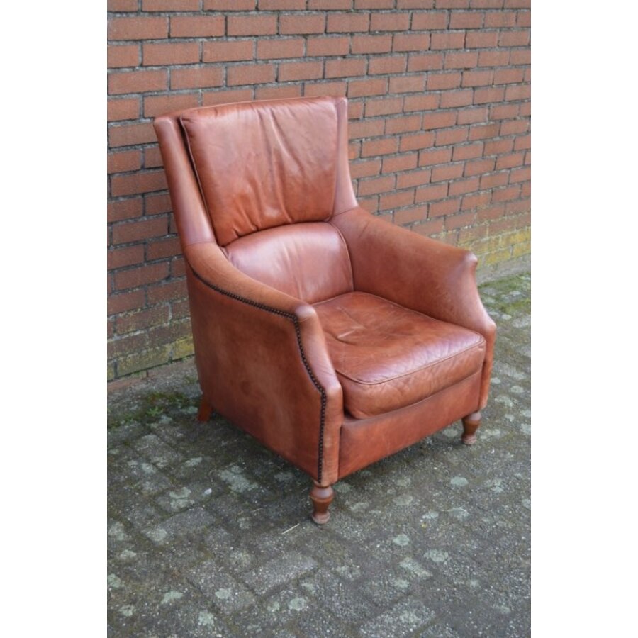 Engelse Bendic International Chesterfield fauteuil van cognackleurig schapenleer-1