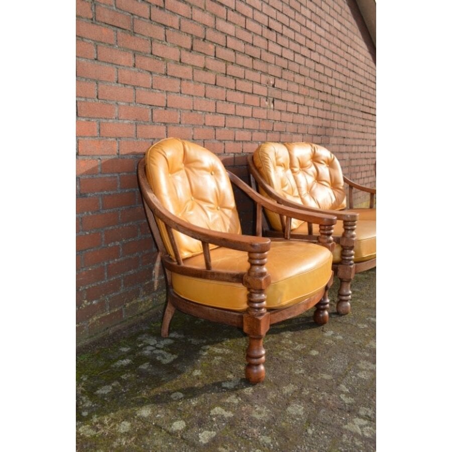 Eiken bankstel met goudgele leren kussens – 2 banken en 2 fauteuils-2