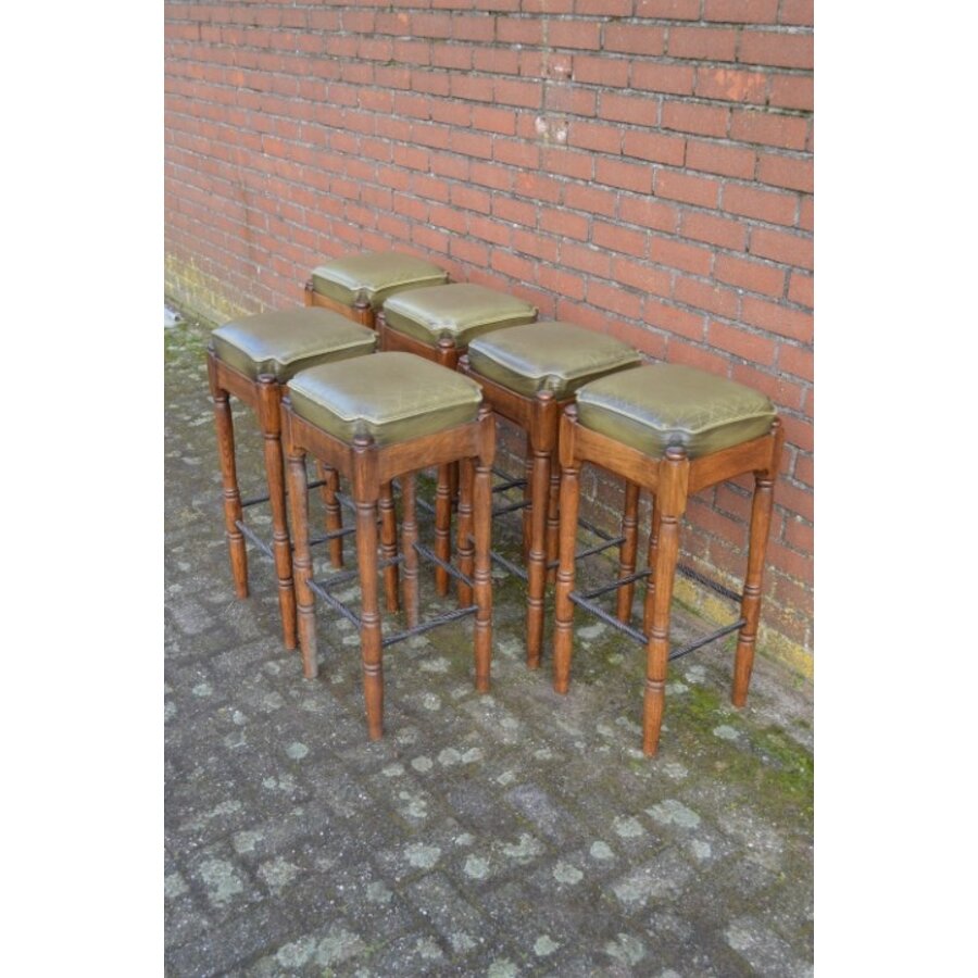 Set van 6 massief eiken barkrukken met leren zitting en metalen frame – mid-century-2