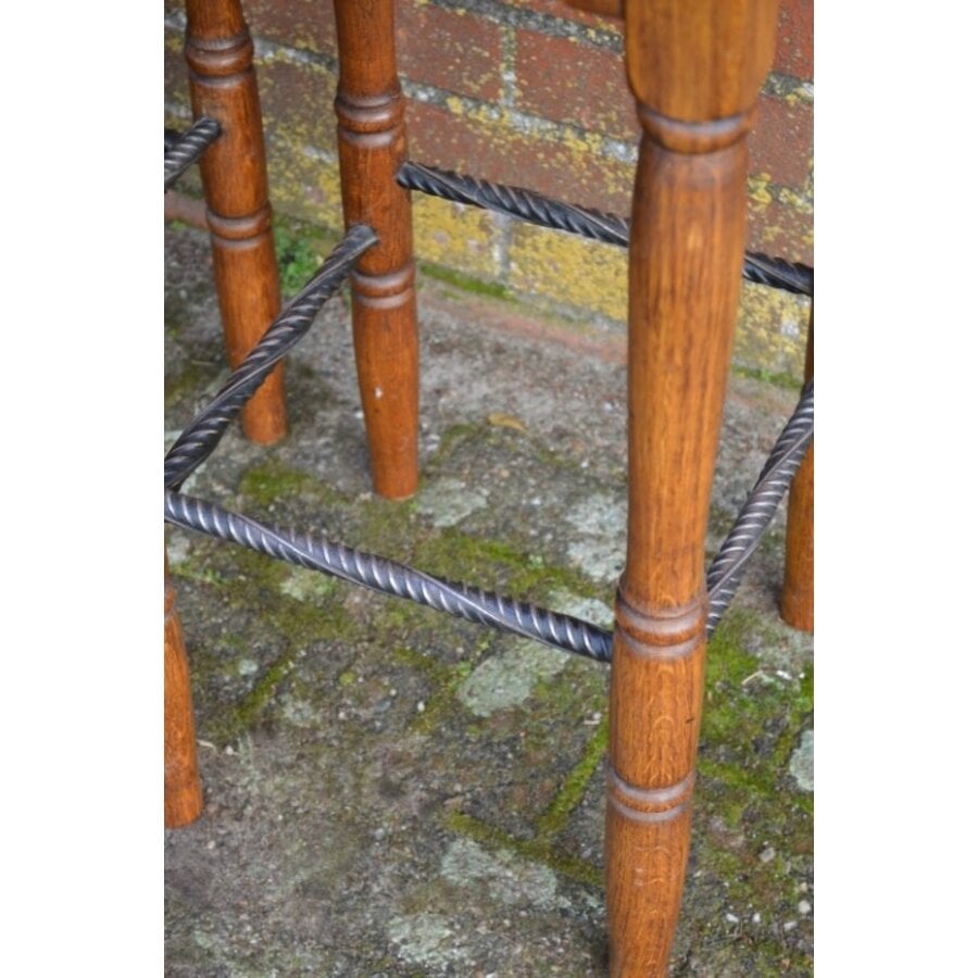 Set van 6 massief eiken barkrukken met leren zitting en metalen frame – mid-century-4