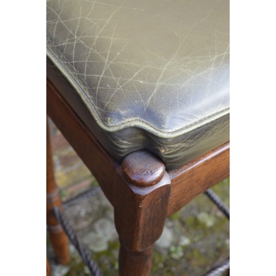 Set van 6 massief eiken barkrukken met leren zitting en metalen frame – mid-century-9