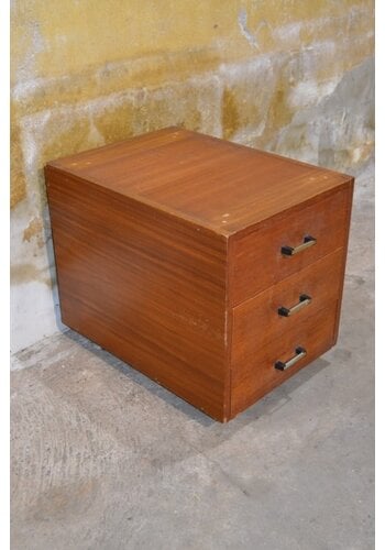 Ladekast teak fineer jaren 60 