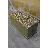 thumb-Oude grenen zitkist in groen met beklede deksel en opbergruimte-5