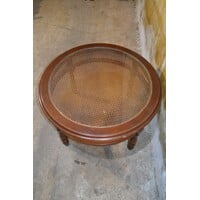 thumb-Ronde salontafel van notenhout met glazen blad en rotan webbing-5