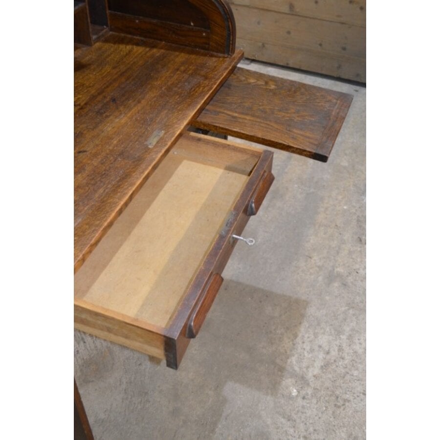 Antiek eiken bureautje met rolklep en secretaire indeling-5