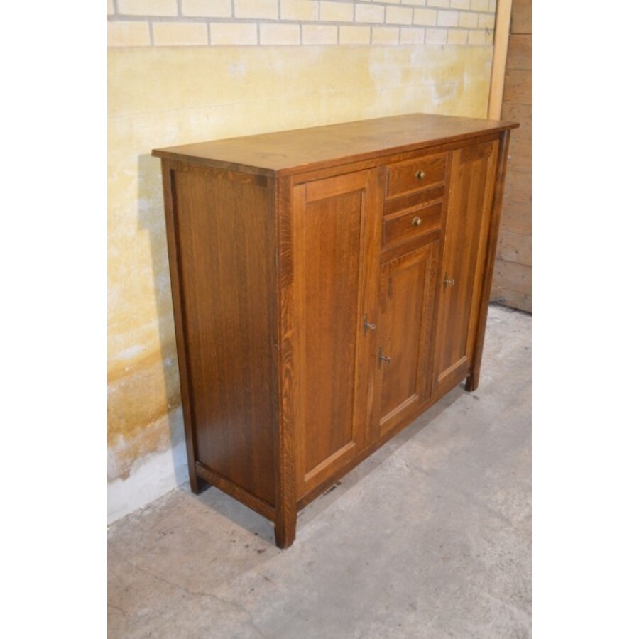 Donker eiken dressoir met schappen en laden-1