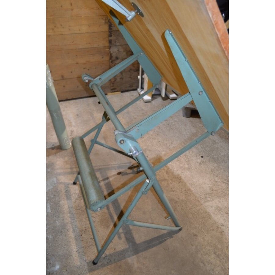 Franse tekentafel met contragewicht van Unic Studios Parijs-5