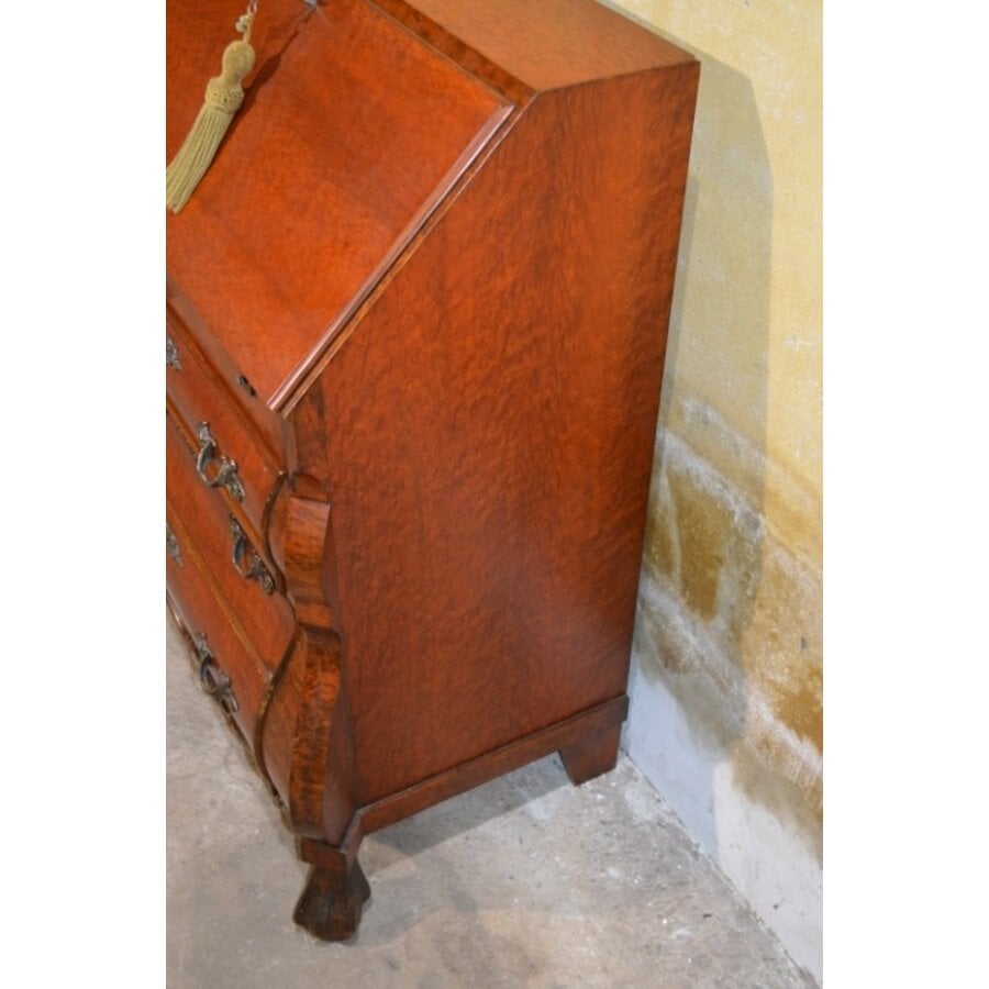 Barok klepsecretaire met groen leren schrijfblad en laden-9