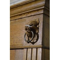 thumb-Antieke massief eiken kledingkast met laden en schappen-5